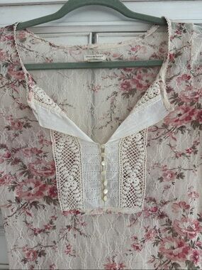 Women's Floral Lace Blouse with Vintage Lace Trim - Pink Cream